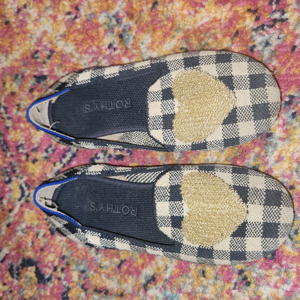 Girls Washable Rothy’s Gingham print slip ons size 3